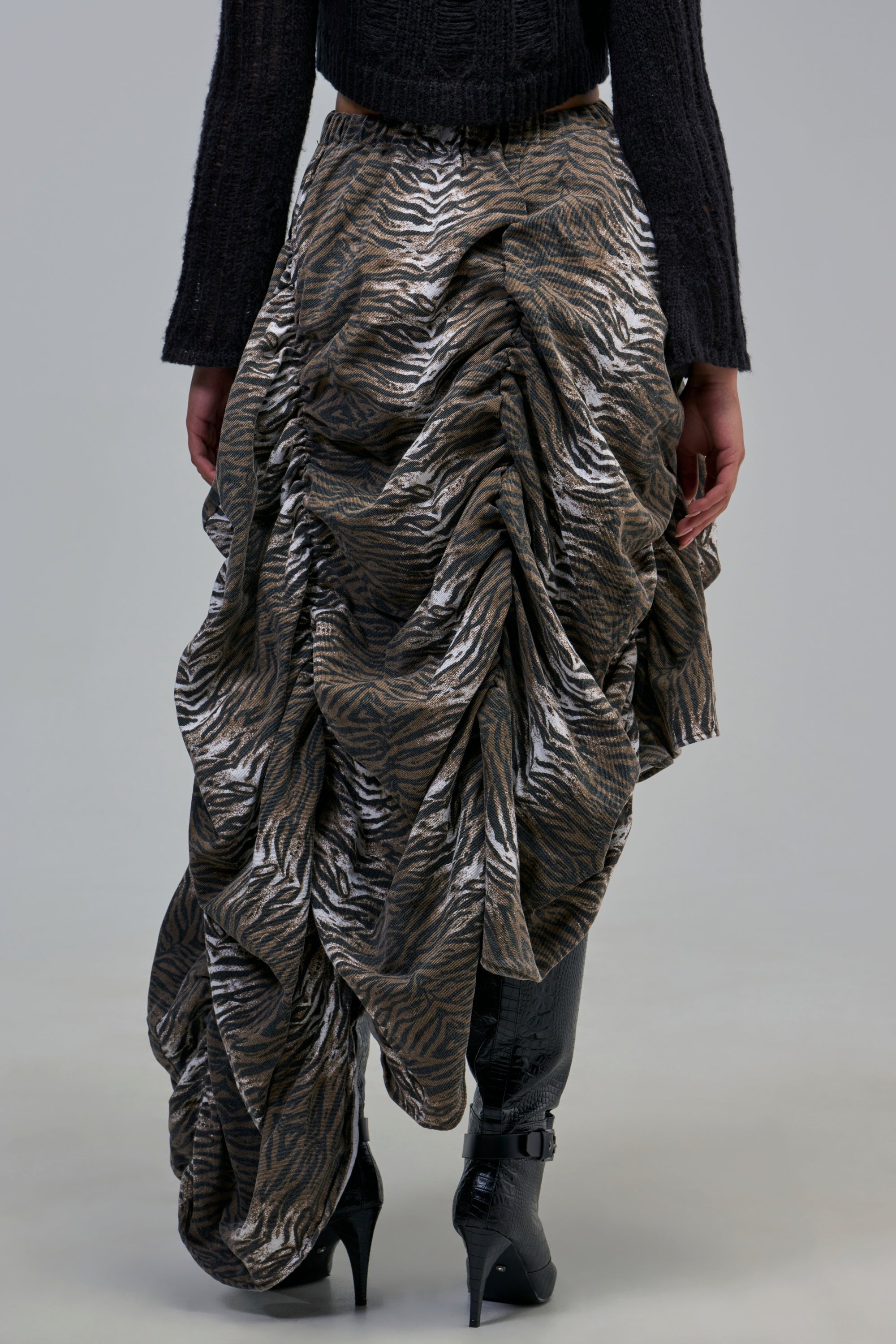 ALL OVER THE PLACE RUCHED MIDI SKIRT