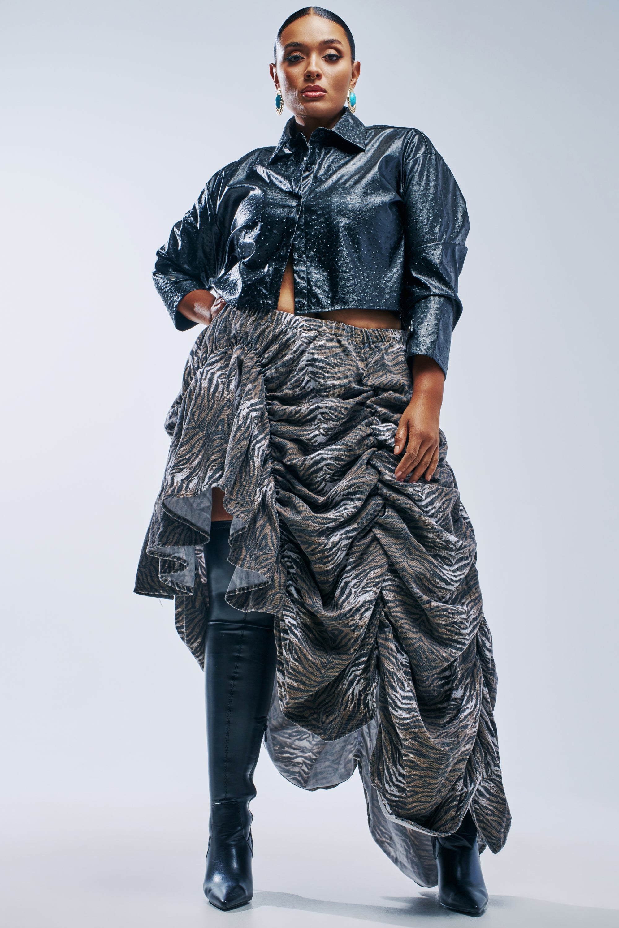 ALL OVER THE PLACE RUCHED MIDI SKIRT