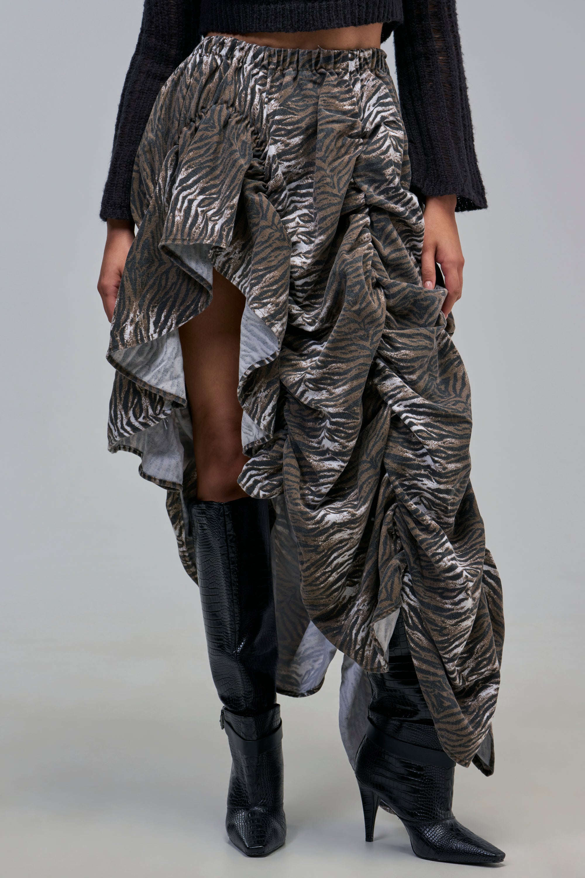 ALL OVER THE PLACE RUCHED MIDI SKIRT