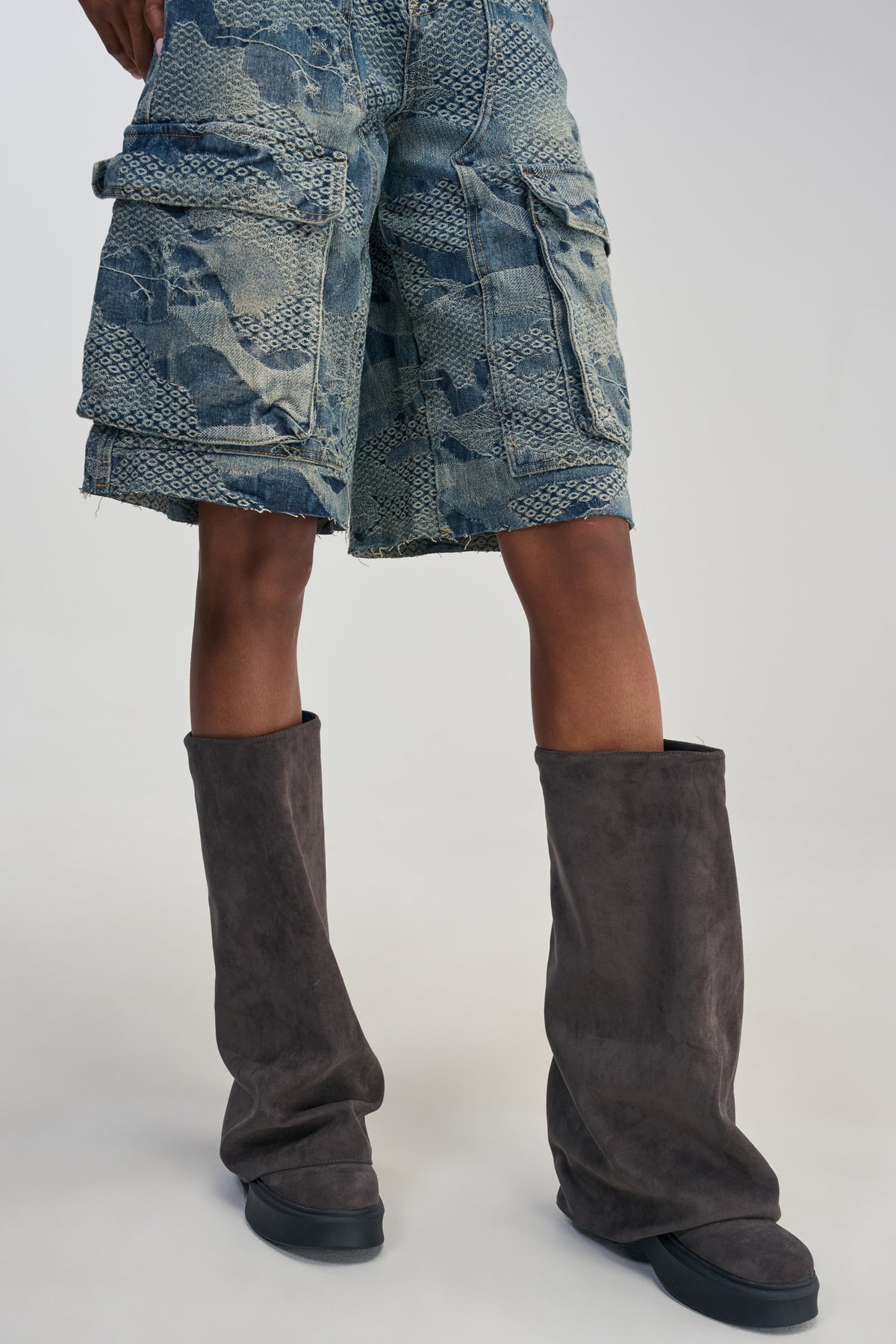 AZALEA WANG ASTRID GREY FAUX SUEDE FLATFORM COMBAT BOOT