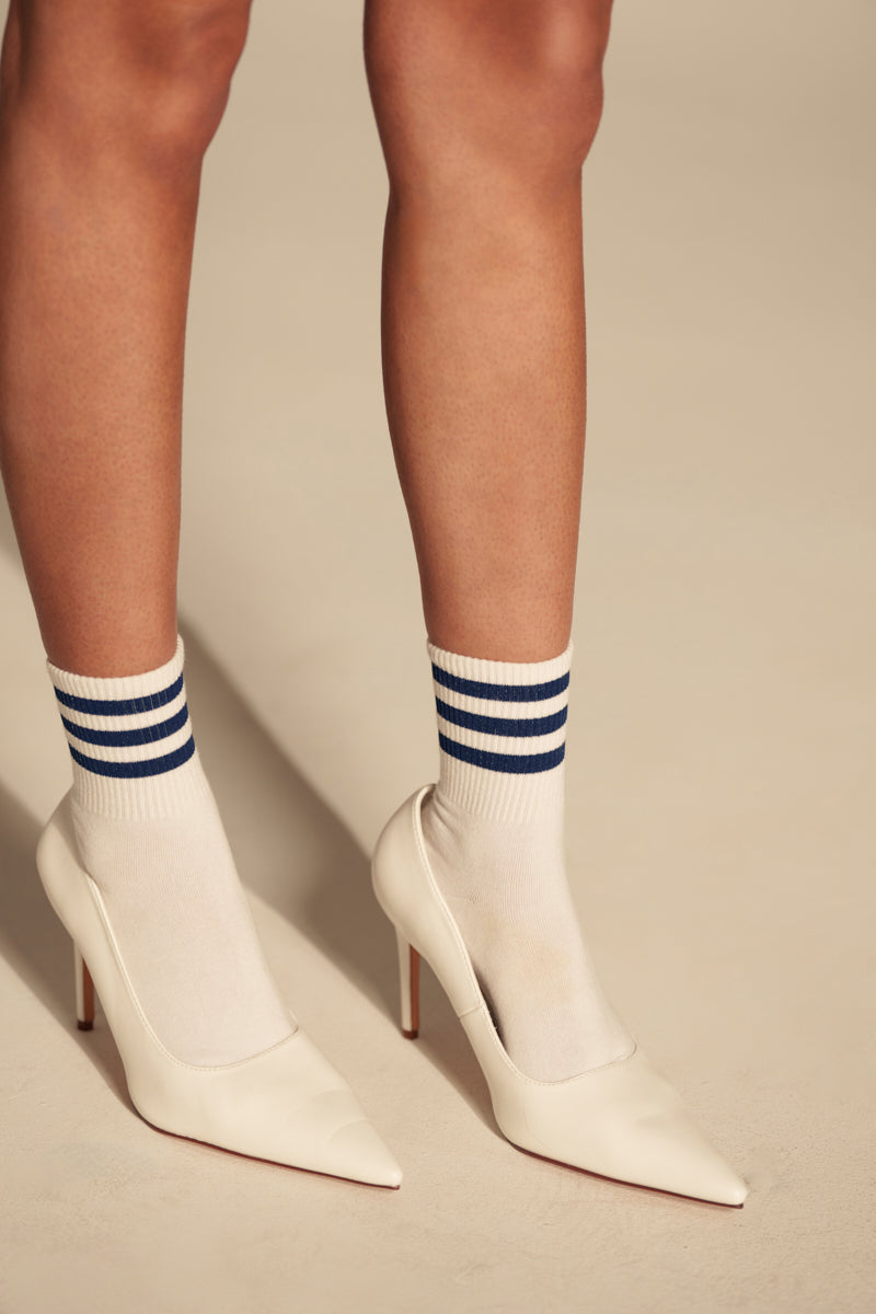 AKIRA GINNY WHITE PUMP