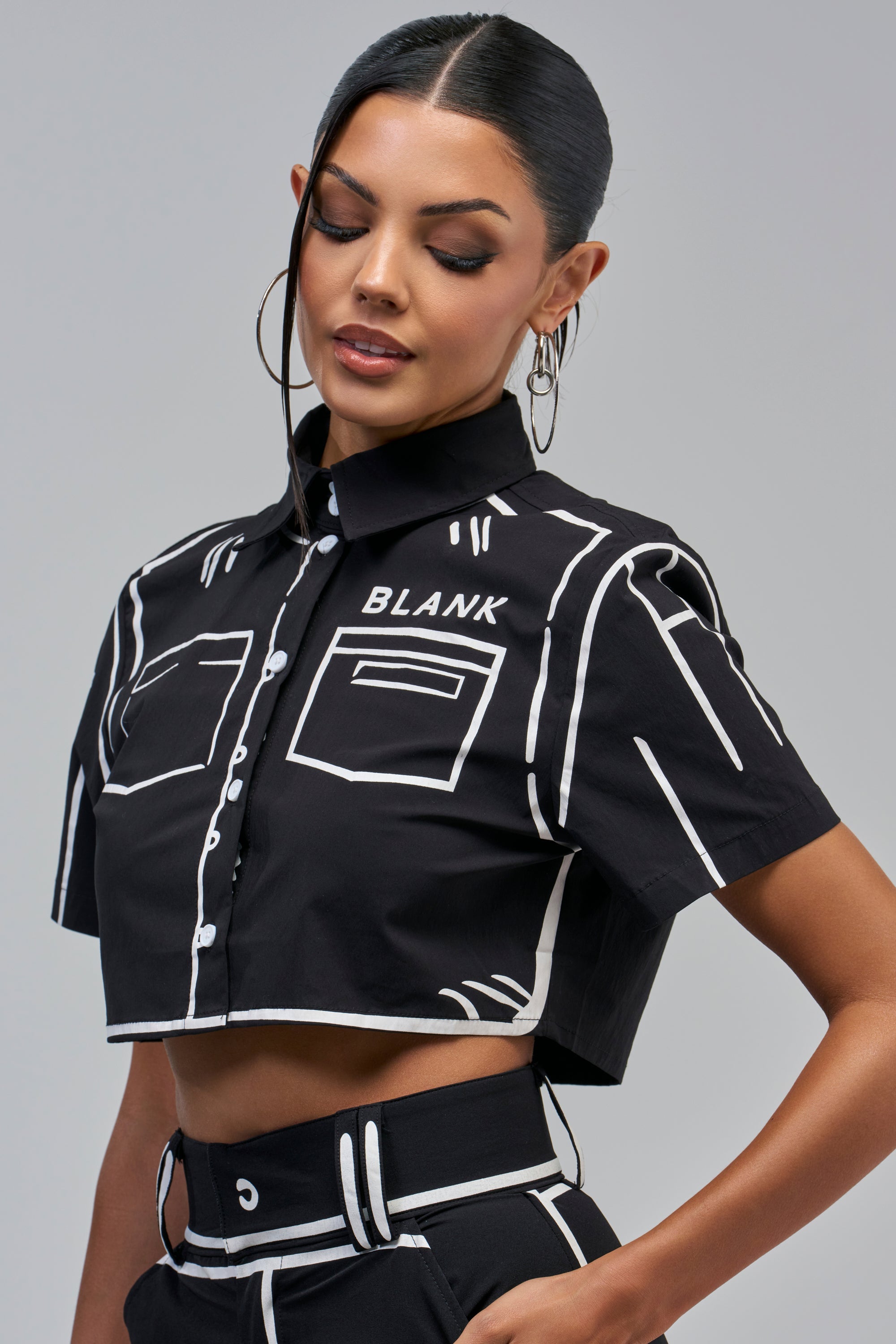 BLANK SPACE BUTTON DOWN CROP SHIRT