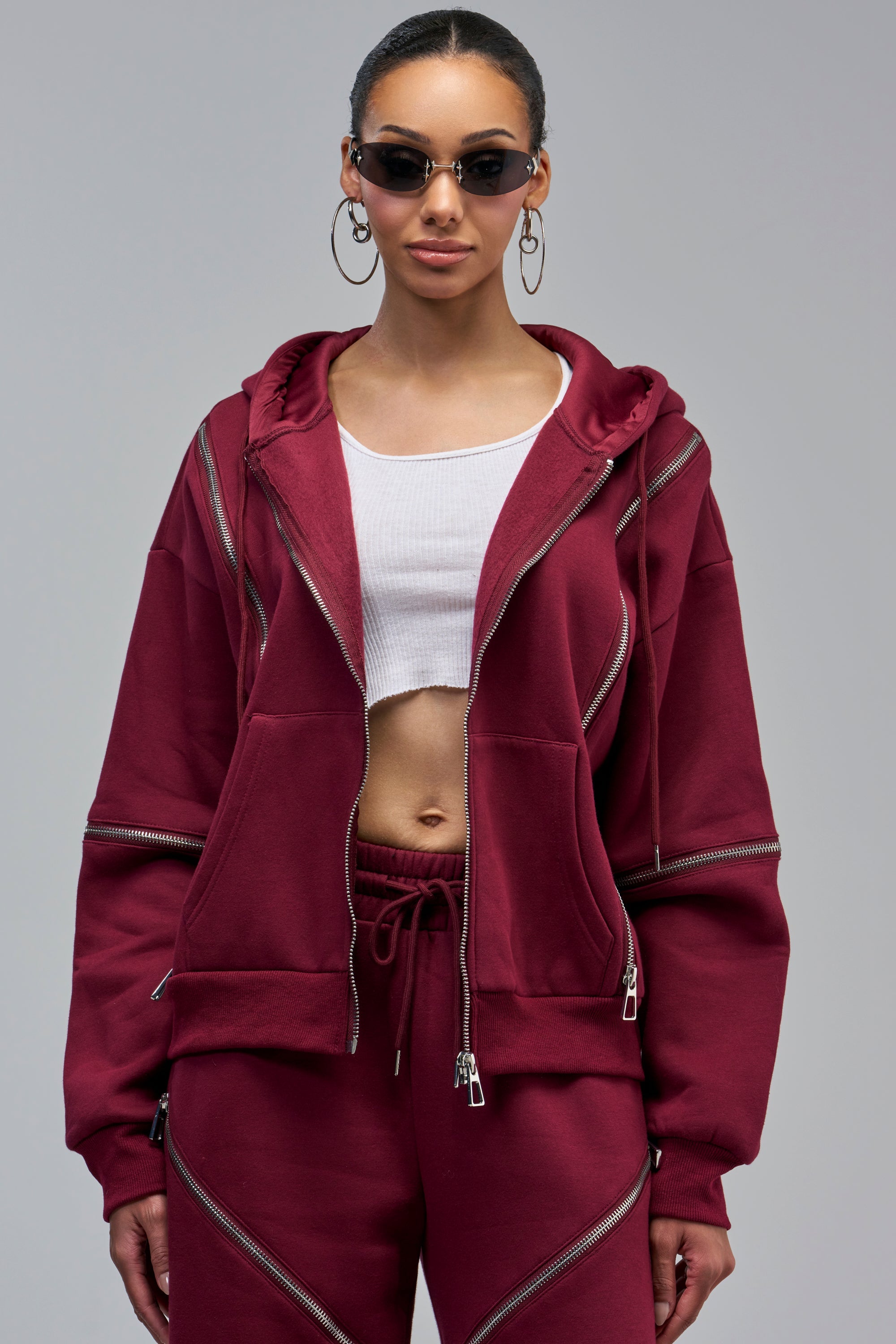 CALI MULTI ZIPPER HOODED SWEATSHIRT IN BURGUNDY