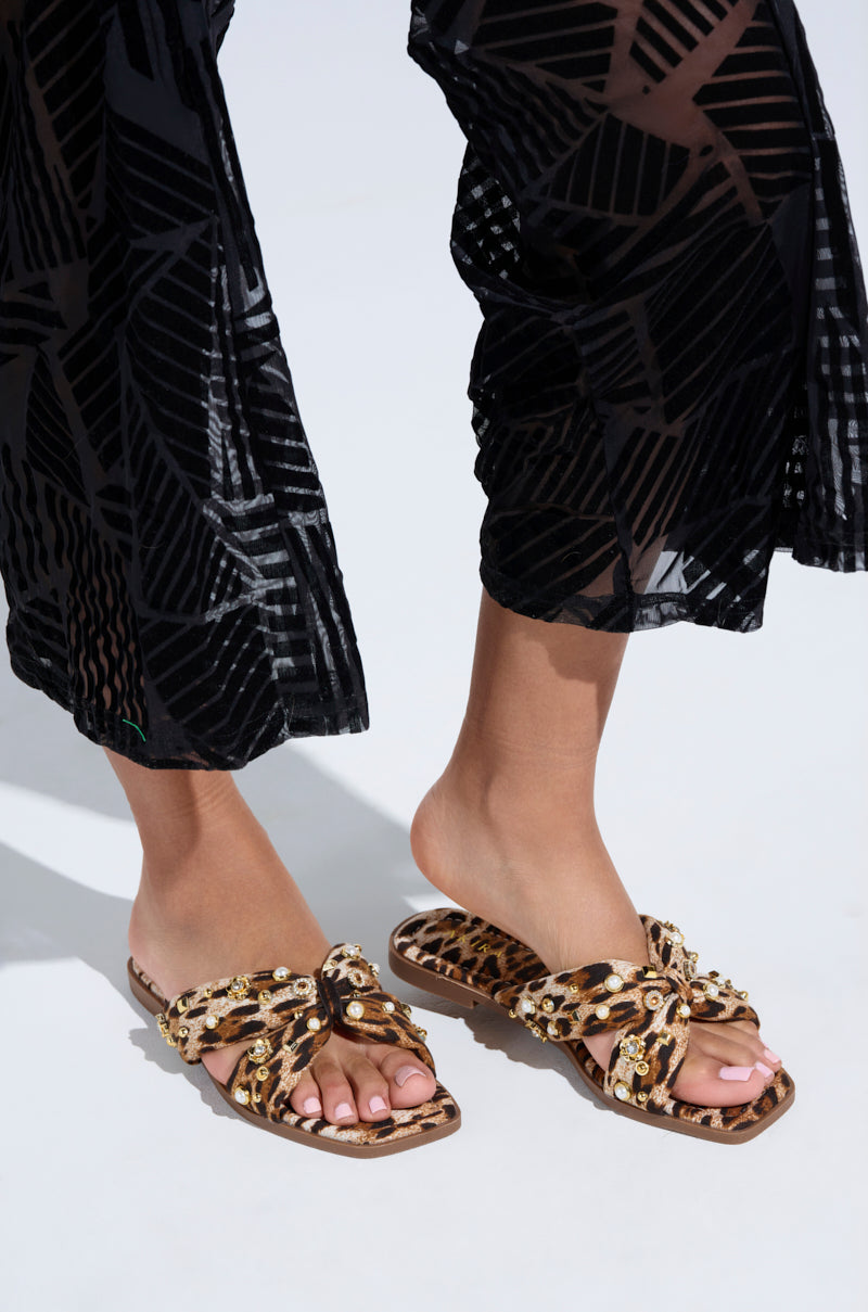 AKIRA RAMSEY LEOPARD FLAT SANDAL