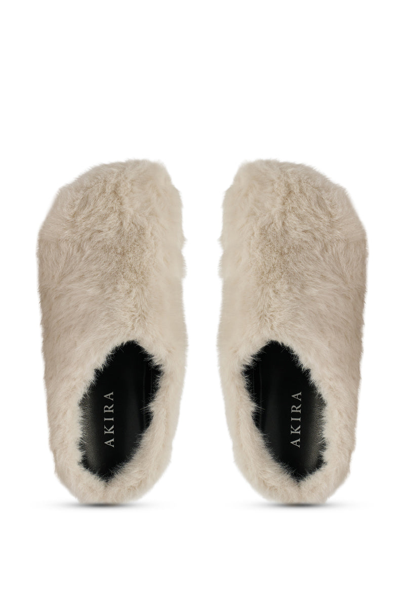 AKIRA RHYS IVORY FUZZY FLAT
