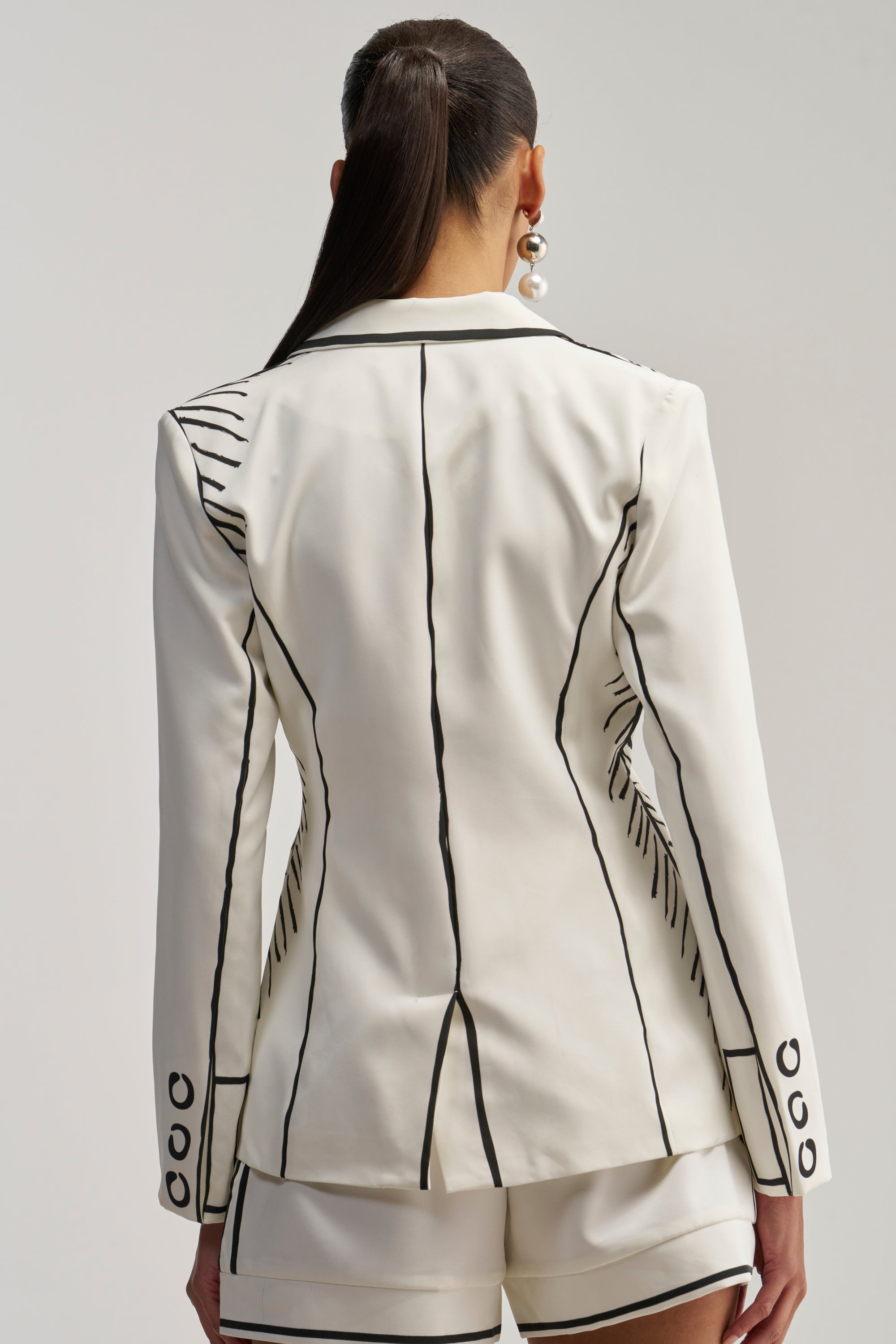 BLANK SPACE BLAZER