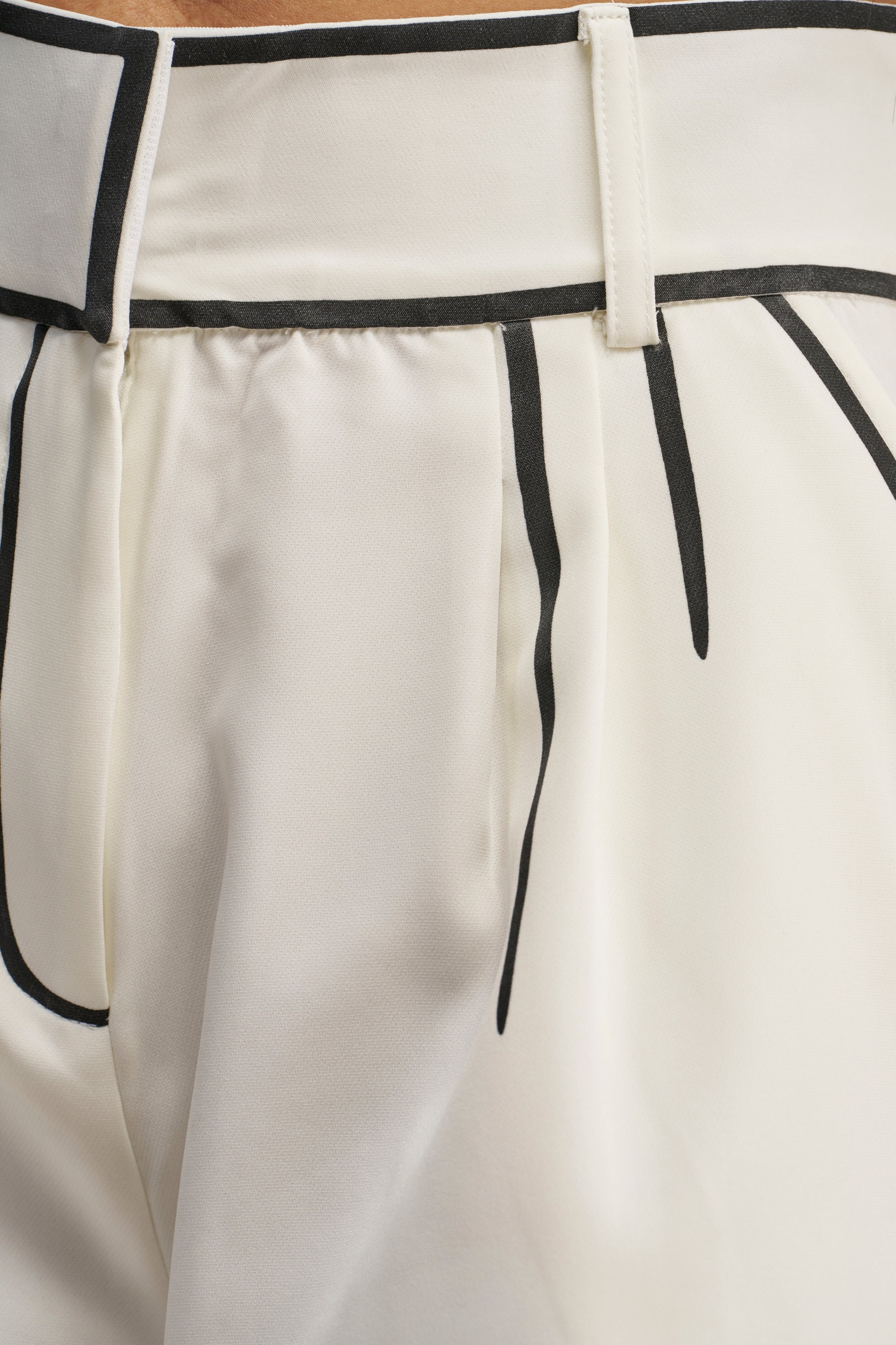 BLANK SPACE HIGH WAISTED SHORTS