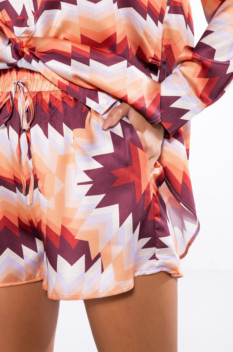ADVENTURER LOSE FITTED BUTTON UP AND SHORTS SET