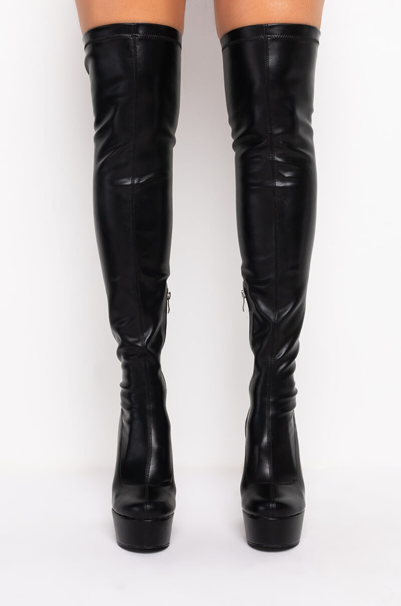 AZALEA WANG MAKE A SCENE CHUNKY BOOT IN BLACK